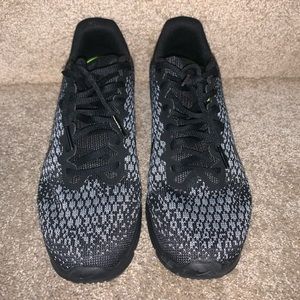 Great condition. Worn twice. Looks new still! Size 8 women Nike shoes